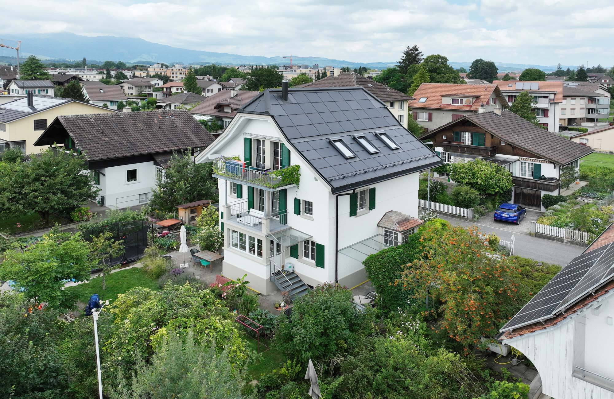 Haussanierung mit Solaranlage