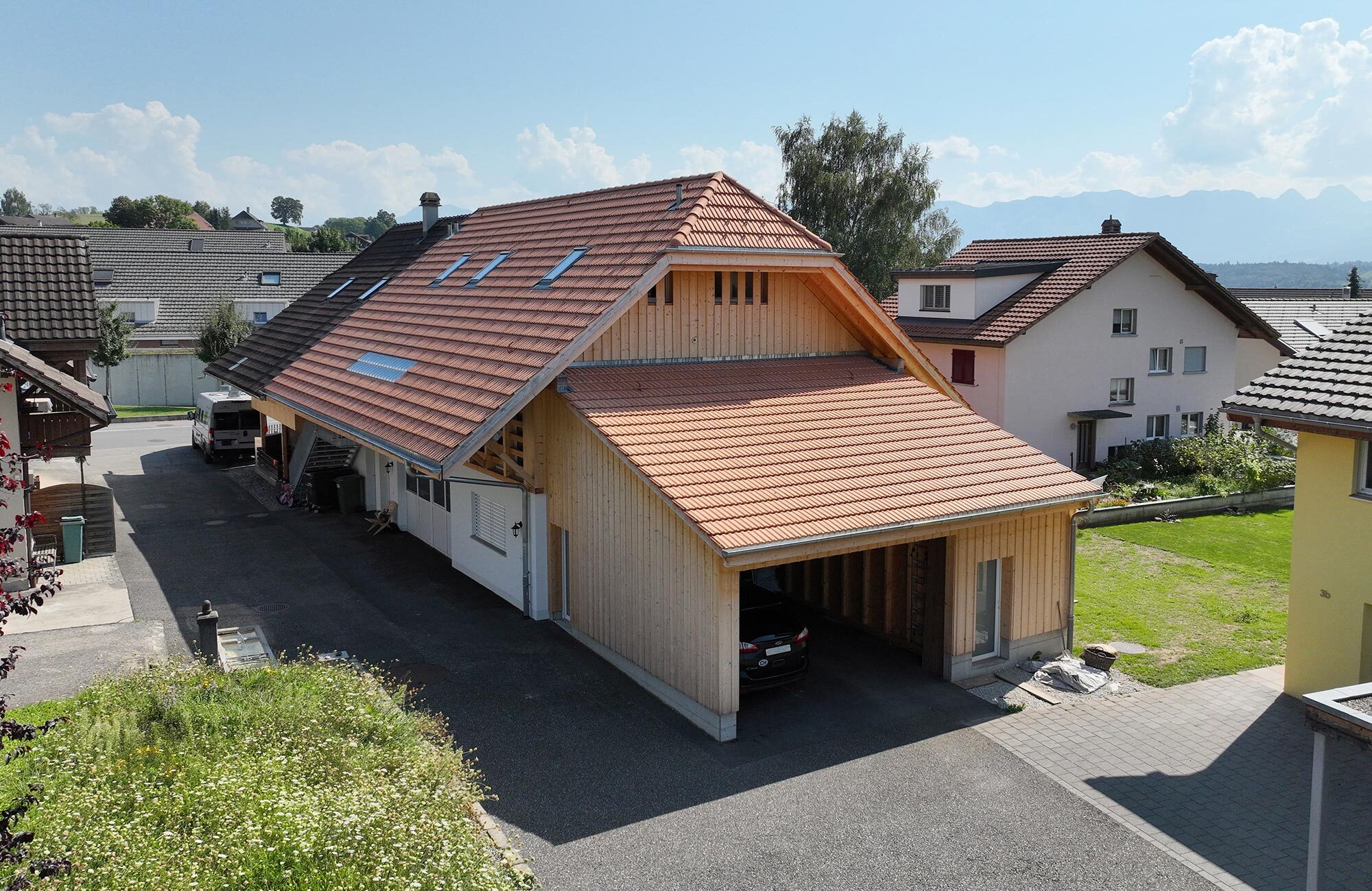 Anbau neues Haus und Caport an Bauernhaus