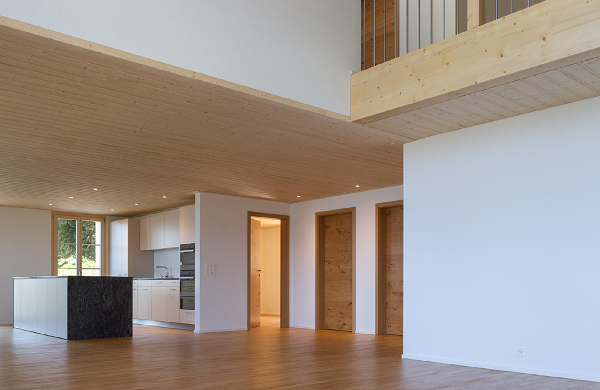 Innenausbau Bauernhaus mit Holzdecke