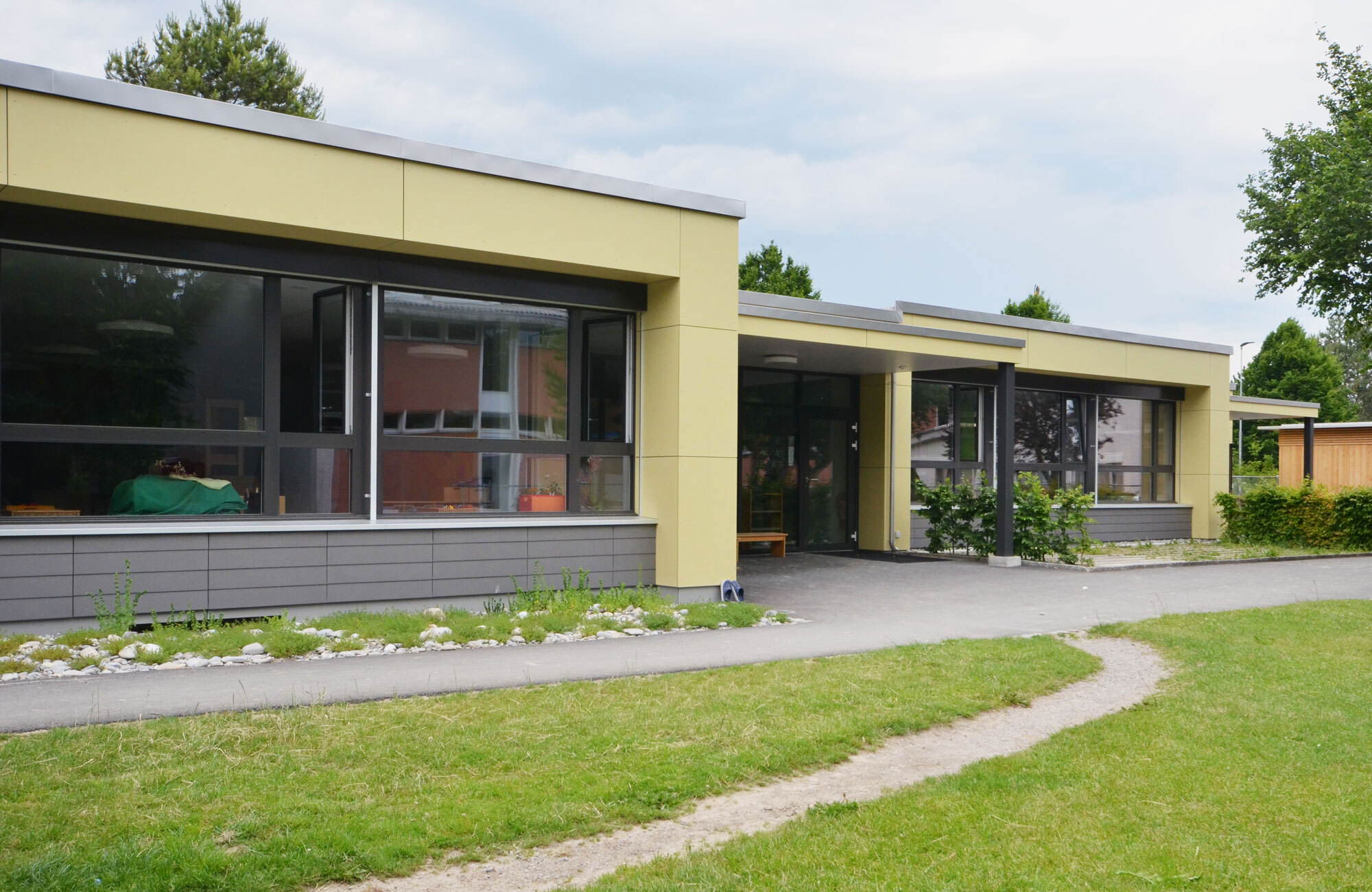 Sanierung Fassade mit Eternitplatten