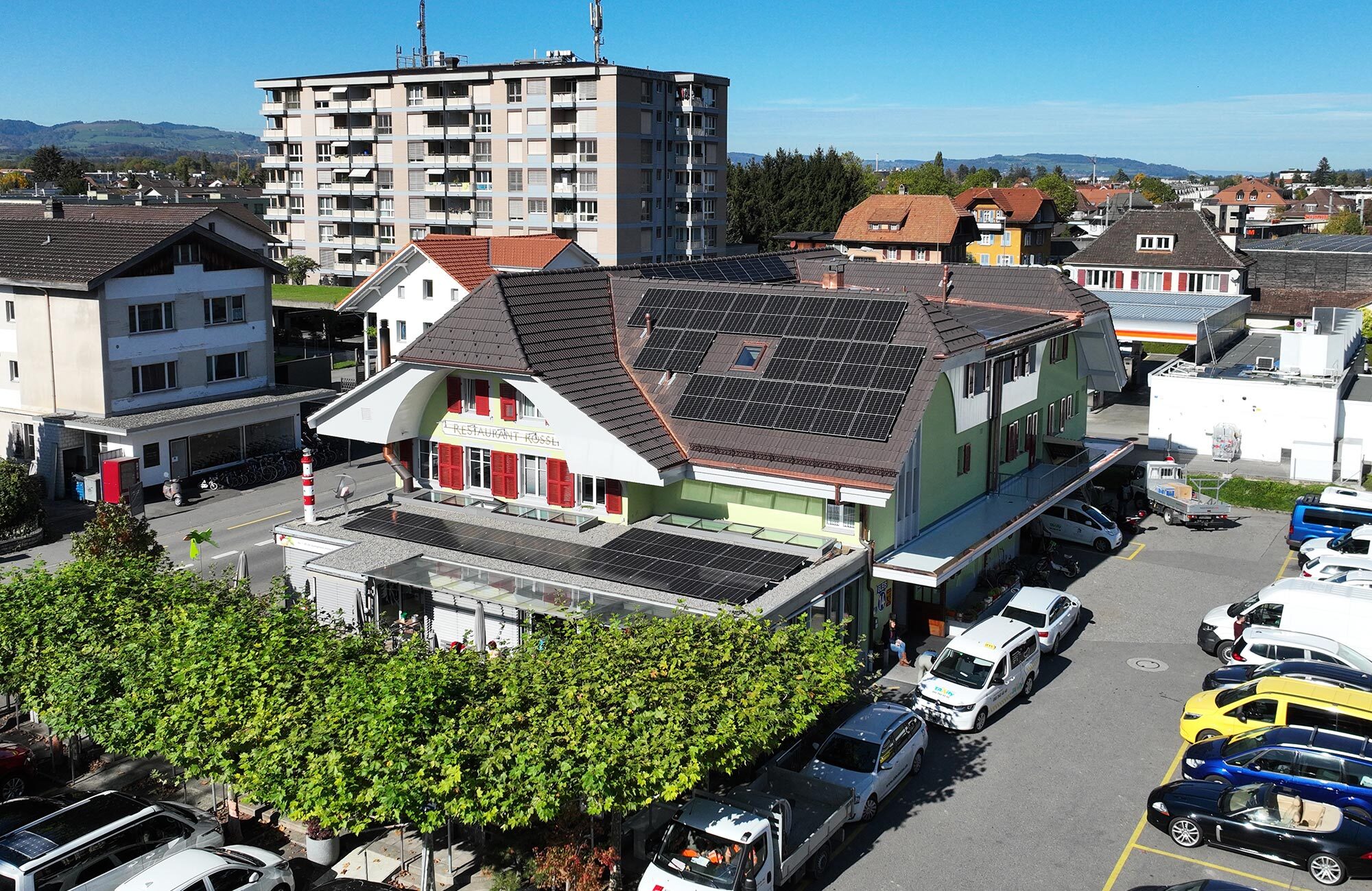 Dach isolieren und Solaranlage montieren