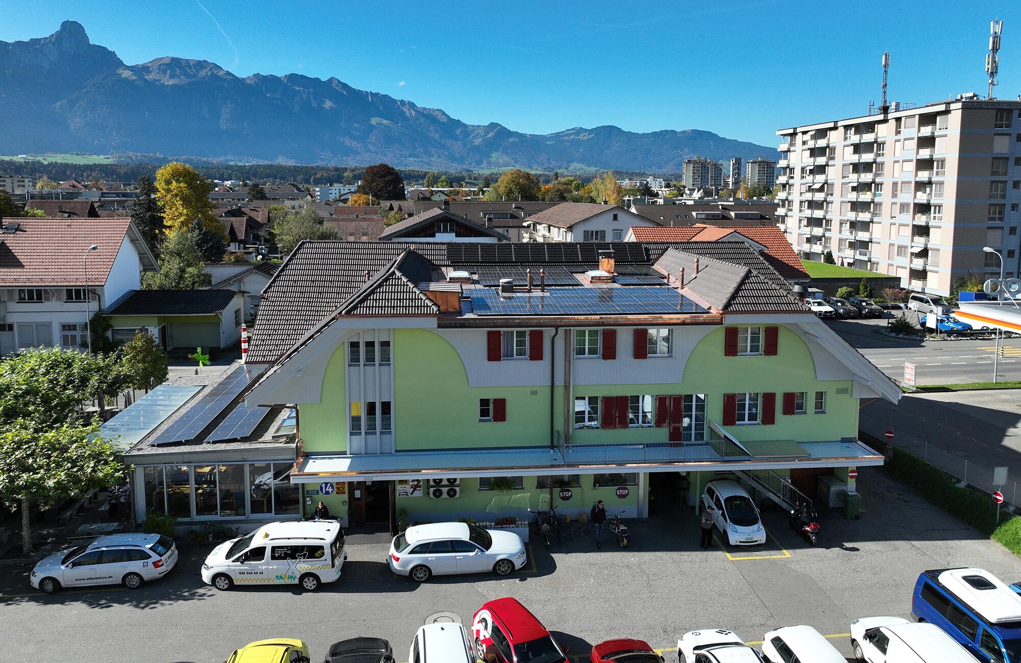 Dachsanierung mit Photovoltaikanlage