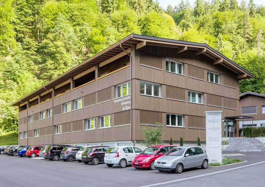 Neubau Bürogebäude mit Holz