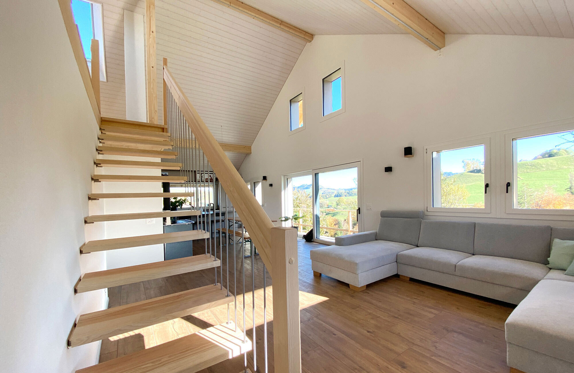 Moderne Treppe aus Holz